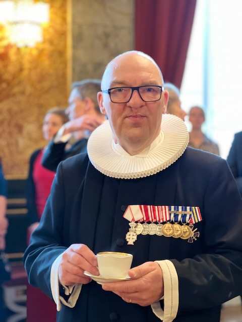 Formand for KFUM's Soldatermission Ole Rasmussen ved dronningens nytårskur 2024.